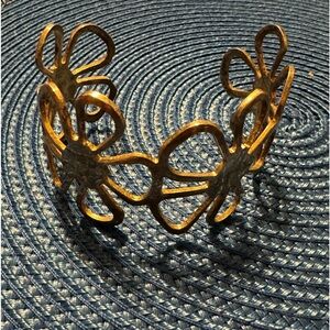 Sterling silver bangle